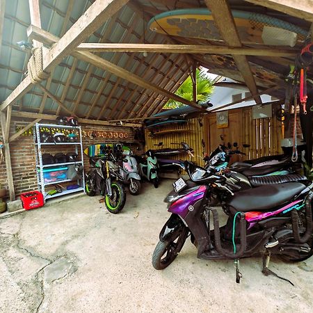 Ayumar Homestay Medewi Pulukan Buitenkant foto